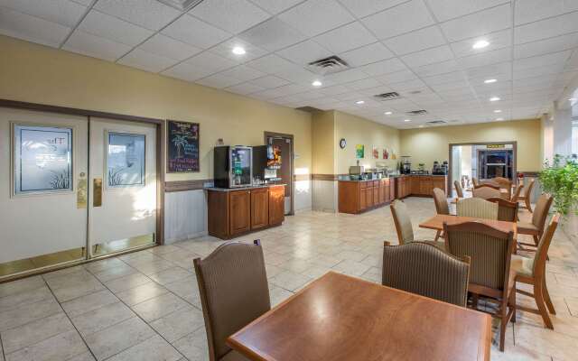 Quality Inn & Suites Conference Center