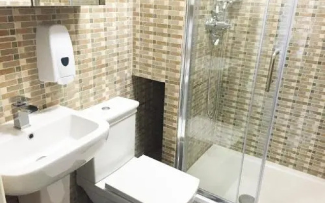 Wellesley Road Apartments