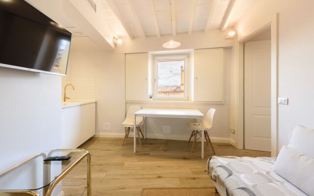 Santa Croce Top by Mmega