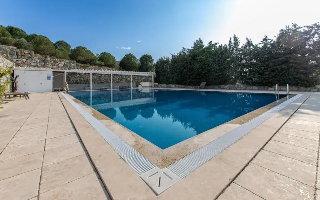 Huge Luxury Villa With Pool Near Beach in Bodrum