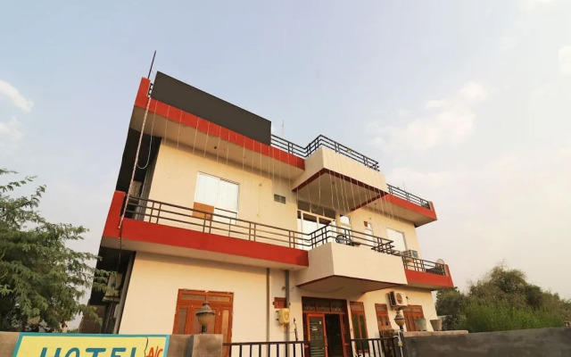 OYO 22644 Bhagat Palace