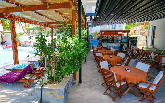 6 Milje Hotel
