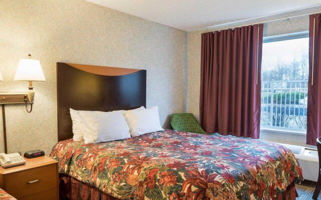 Super 6 Inn and Suites