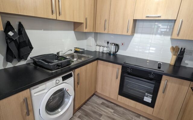 Greenhithe Flat-kent- 20 Mins to London-petsok