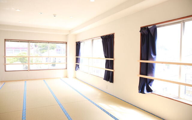 uzuhouse - Hostel