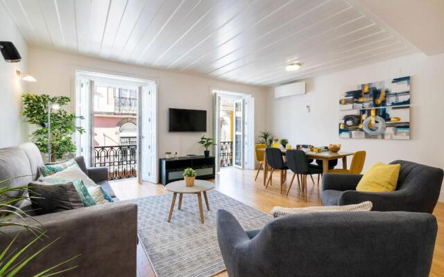 Stunning 2BDR Apartment in Chiado by LovelyStay