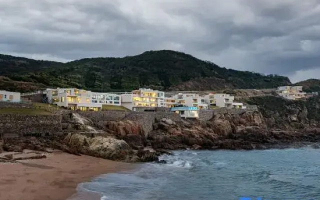 Xihui Cliff Hotel ，Shengsi