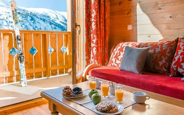 Skissim Select - Chalets Le Grand Panorama II 3* by Travelski