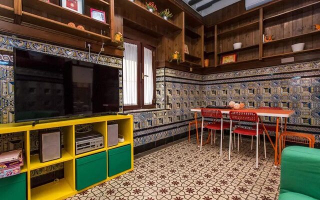 Arc House Sevilla - Hostel