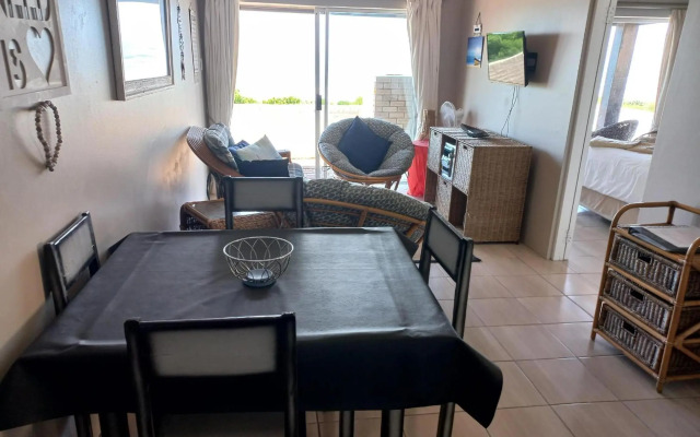 The Sparrow's Nest Beach-Front Self-catering