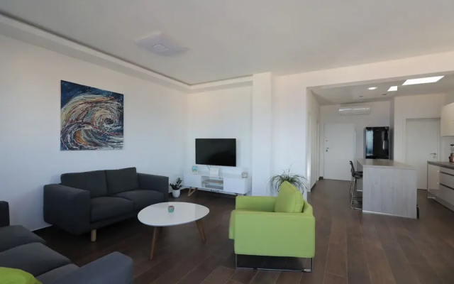 Apartment M&J