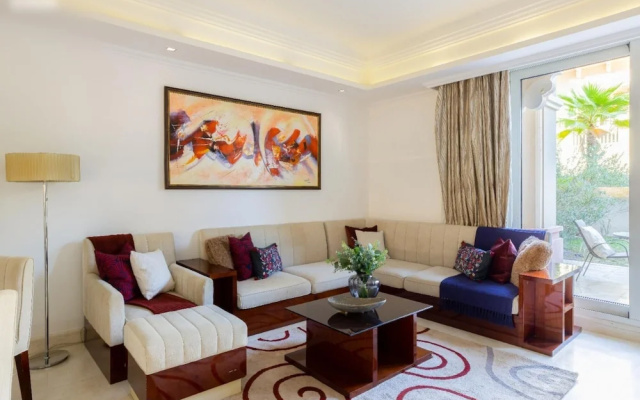 Beachfront Garden 2BR APT in Luxury Resort - Resort in ดูไบ - Photo 4