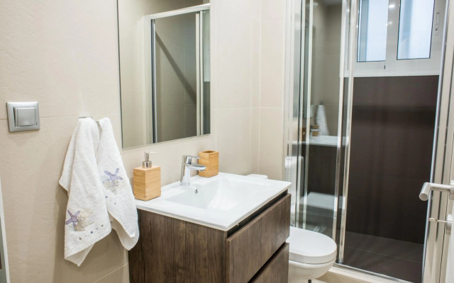 A21 Pristine Suite a breath away from Parthenoon!