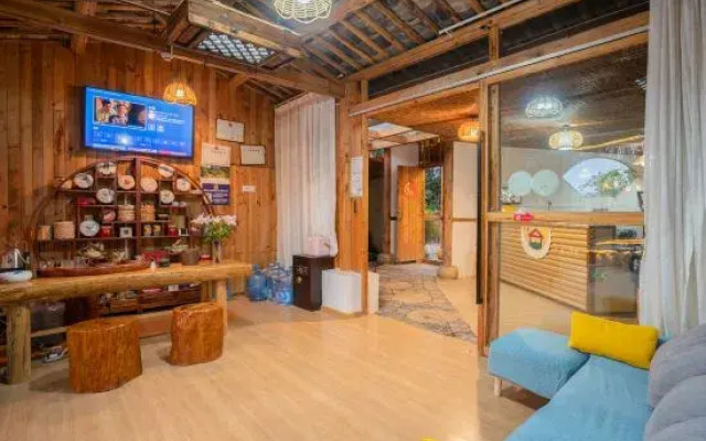 Chunzhuang Gengshang Hostel
