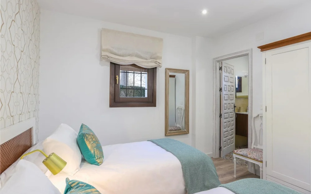Magnificent 4 Bd House With Private Garden. Carmen del Cipres - Apartment in Granada - Photo 3