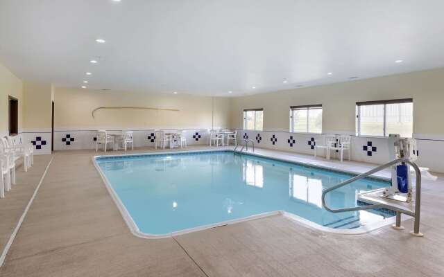 Comfort Inn & Suites Davenport - Quad Cities