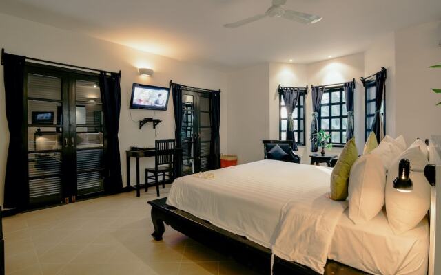 Dechasey Residence