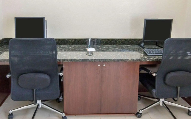 Quality Inn & Suites West Monroe