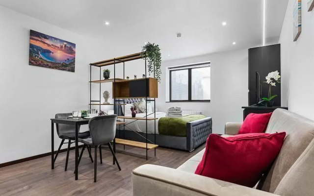 Chic Studio in Golders Green Near Tube Station