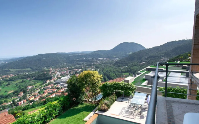 Villa Livia Luxury in Villanuova sul Clisi