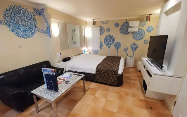 Hotel Allure (Adult Only)