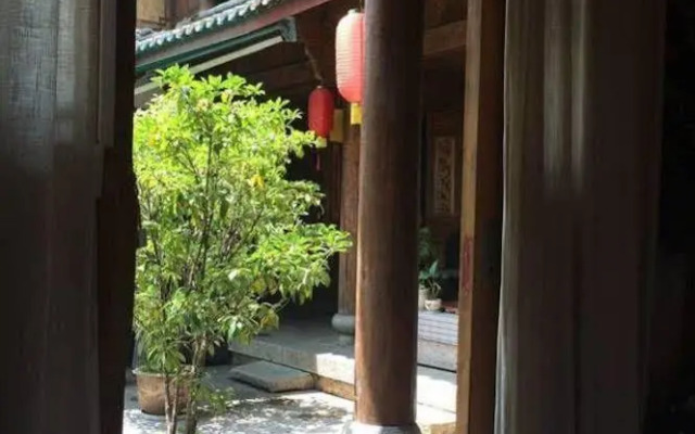 Lijiang Zhen Shui Ren Jia Inn
