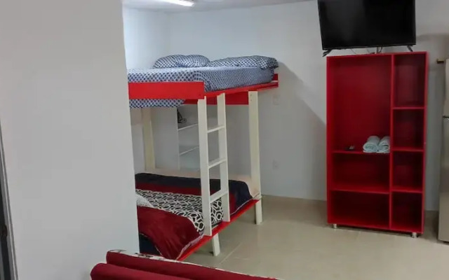 Room in Studio - New Basement Loft With all the Amenities