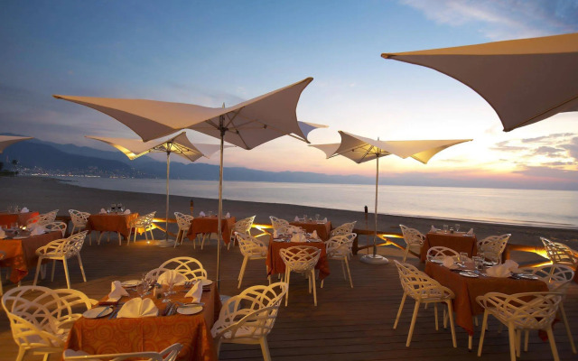Krystal Grand Puerto Vallarta