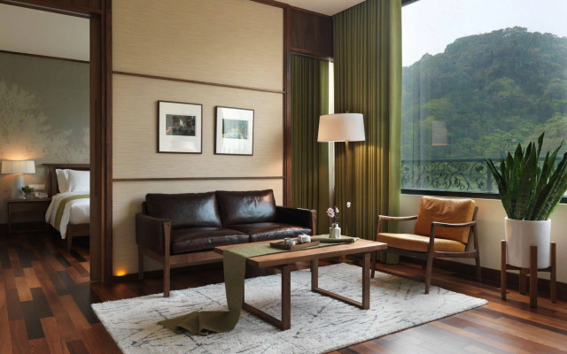 Yusense Hotel