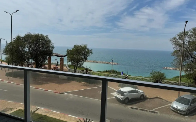 Prince Palace Netanya Central Beach