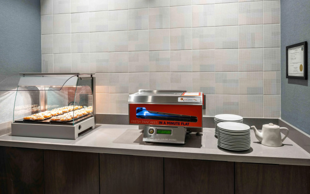 Holiday Inn Express Boston South - Quincy by IHG
