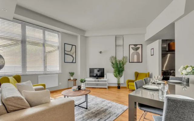 One bedroom apartment City Road