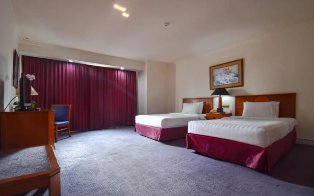 Surabaya Suite Hotel