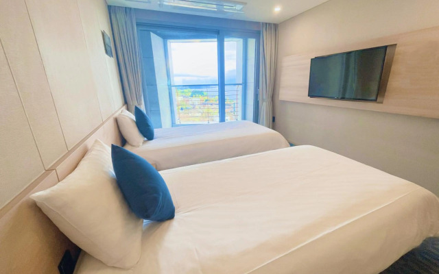 Hotel Bridge Seogwipo