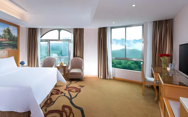 Vienna Hotel Shenzhen Dalang Clothing Base Branch – Guest Rooms – Shenzhen