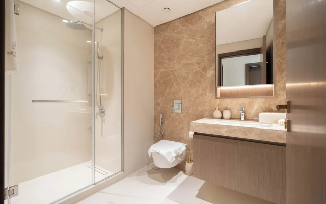 KeyRock - Palm View Apt with Pool