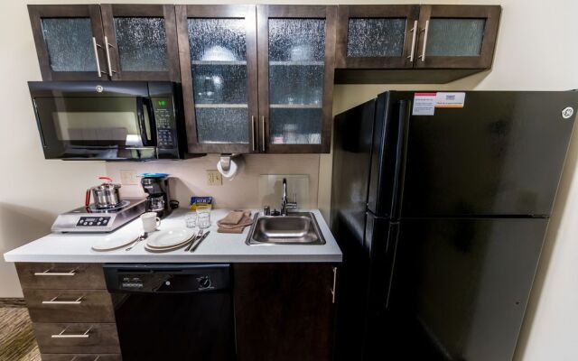 Candlewood Suites - Fairbanks