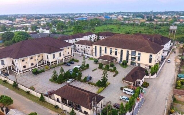 Impeccable Hotel by HomeVille Plus Benin