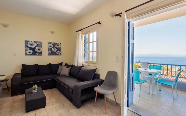 Seaview Getaway With Pool Panoramic Views