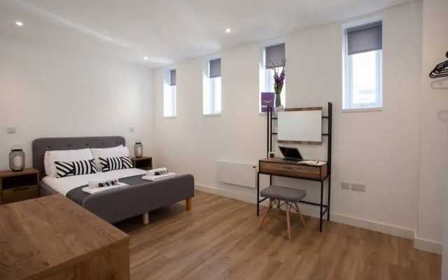 Modern, Stylish 1BR Apartment Nearby AO Arena