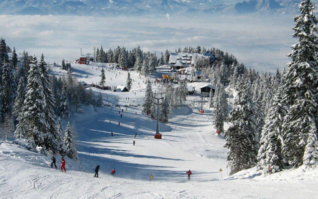 Hotel Krvavec