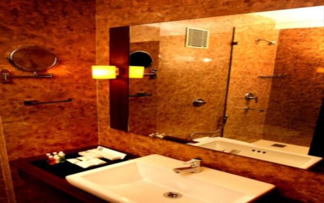 OYO Premium Mysore Bannimantap