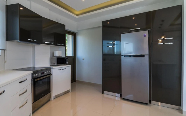 Amazing 2 Bdrm Sea View Holiday Apt