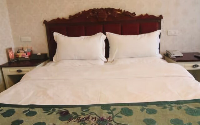 Roman Holiday Hotel