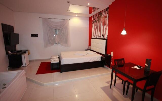 Liverpool Loft & Motel (Только для взрослых)