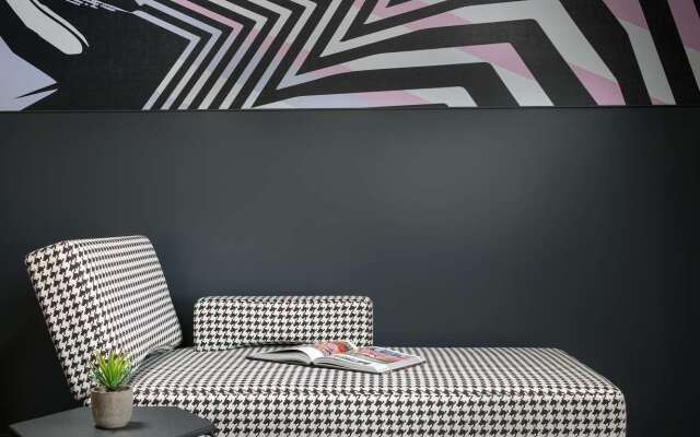 Studio Allston Hotel