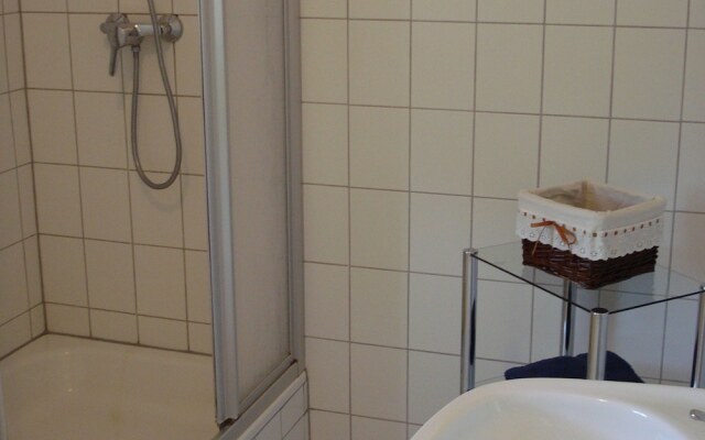 Sunny Apartment in Kühlungsborn near Sea Beach