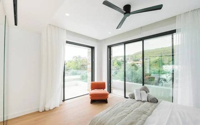 Elia Cove Luxury Villa II