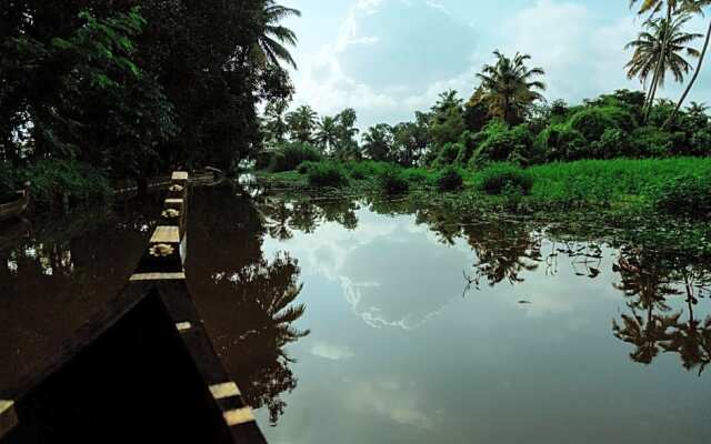 Palmgrove Lake Resort