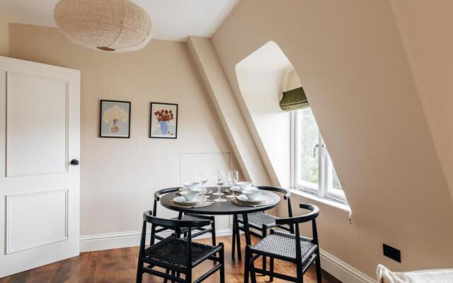 Redland Suites - Apartment 8